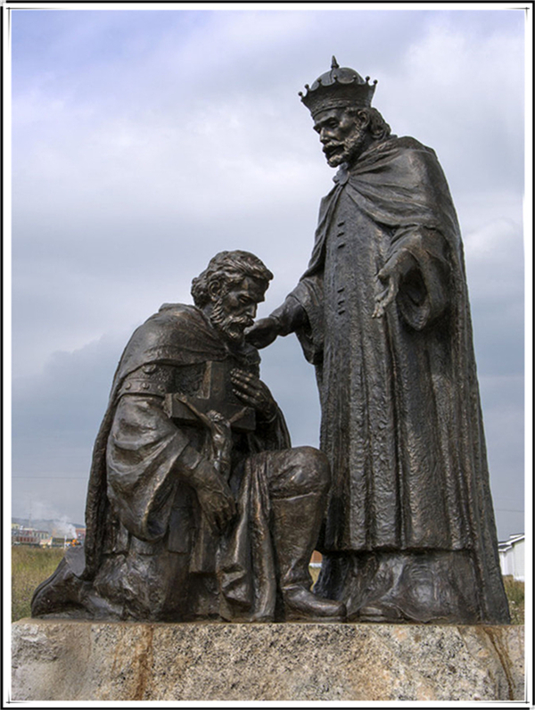 廣場(chǎng)西方雕塑.jpg 廣場(chǎng)西方雕塑.jpg