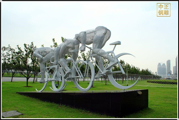 廣場不銹鋼城市雕塑.jpg 廣場不銹鋼城市雕塑.jpg