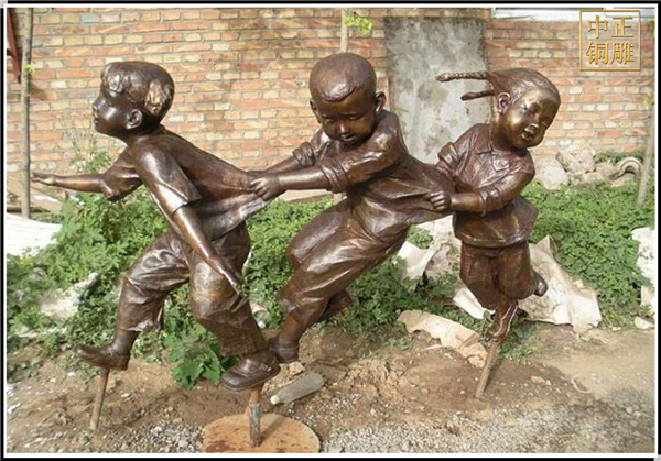 三個小孩園林人物銅雕塑.jpg 三個小孩園林人物銅雕塑.jpg